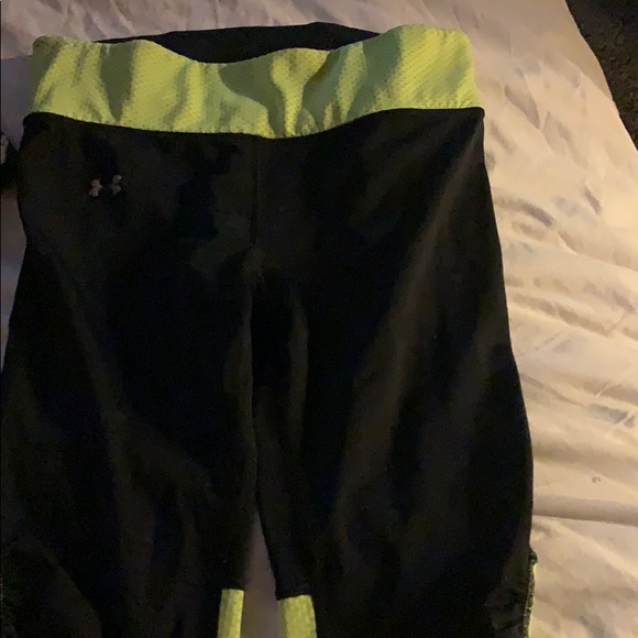 Four pairs of leggings - Picture 2 of 8